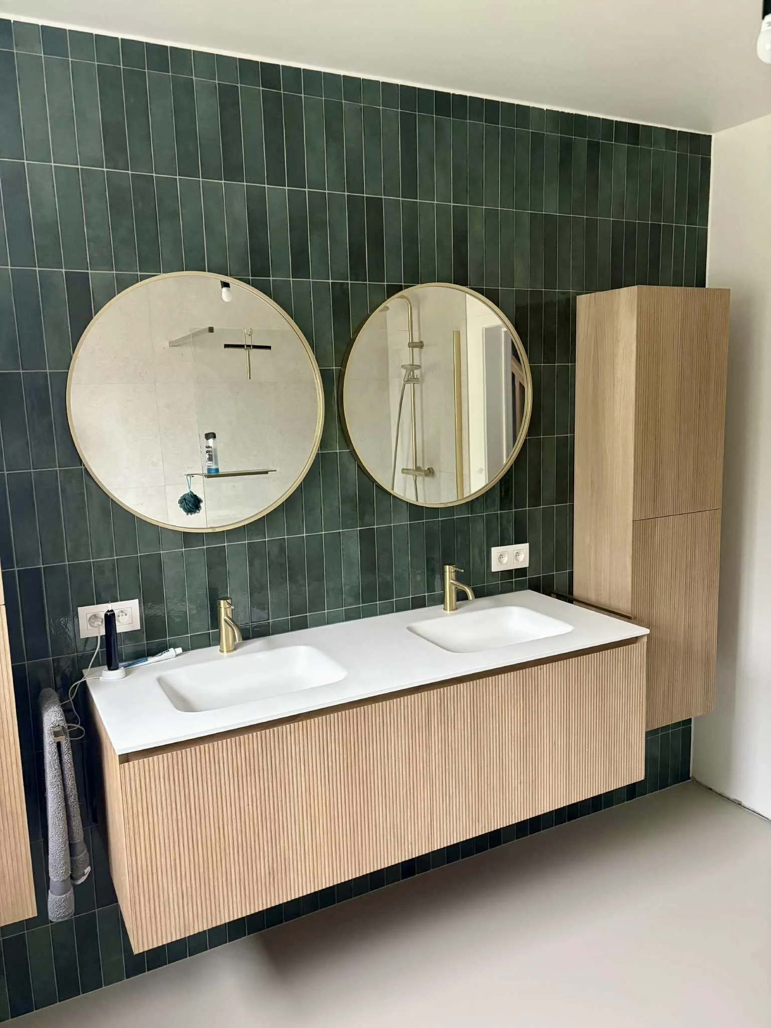 Tegels wand tot plafond — Tremelo